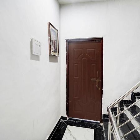 Hotel O Laxmi Guest House Варанасі Екстер'єр фото